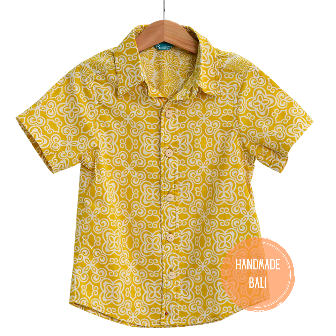 Little yellow store button top